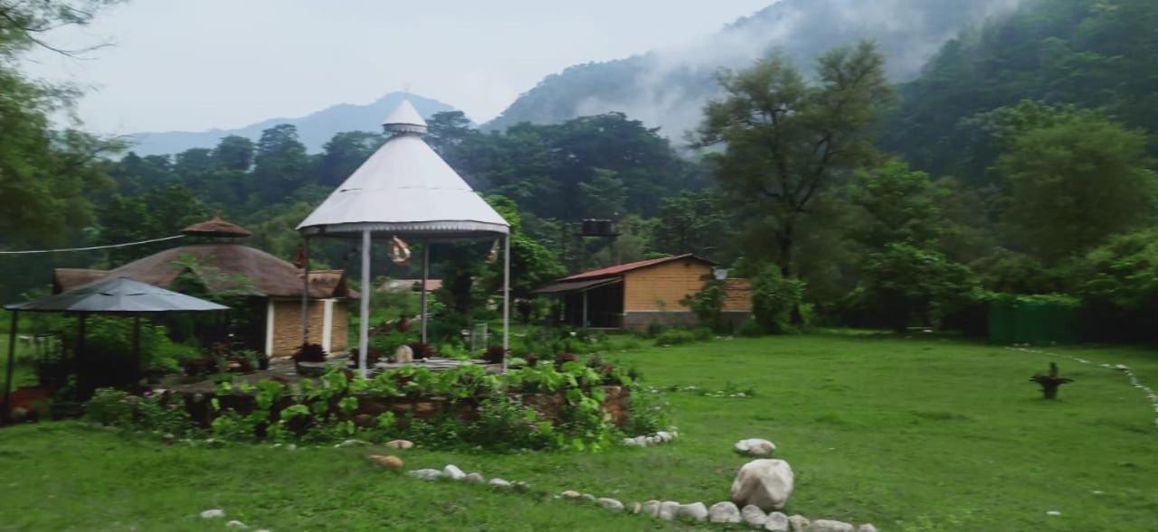 Aura Wildlife Camp And Resorts Marchula Exterior photo
