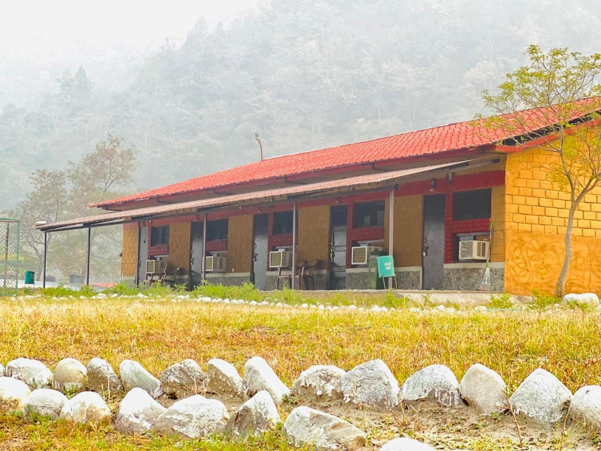 Aura Wildlife Camp And Resorts Marchula Exterior photo